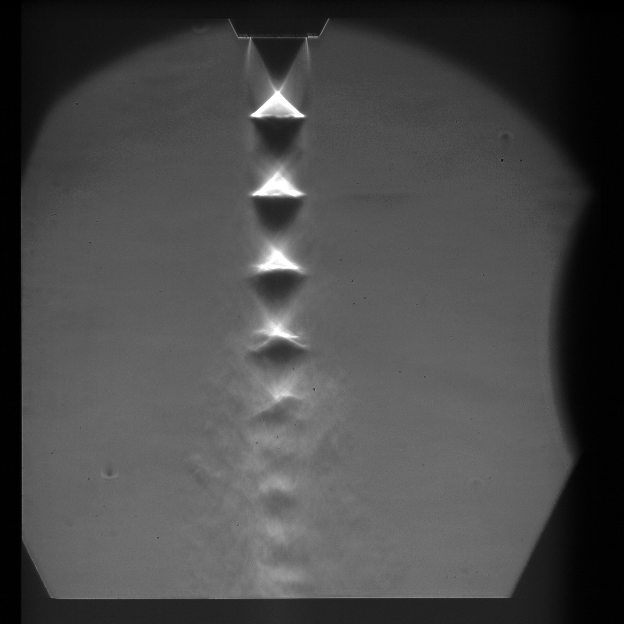 Shock diamonds in supersonic flow